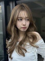 アマトウキョウスマートサロン(AMA TOKYO×Smart Salon) ヘーゼルベージュ ブリーチなし レイヤーカット 海外風