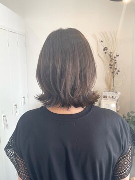 ロッカ(ROCCA) クラゲヘアートレンド レイヤーミディウルフ