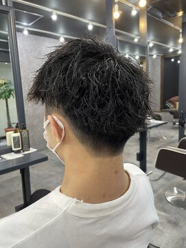 ライズ 綾瀬店(RISE) 夏感満載！早い！かっこいい！ツイストスパイラルショート！！