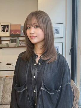 ポール(pole) 札幌レイヤー　ヌーディベージュミディアムレイヤー