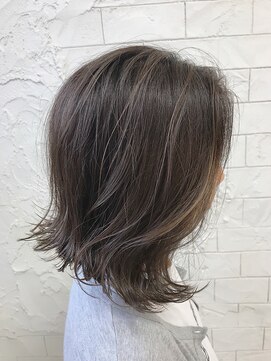 リ シャルム バイ エニーハウ 南七日町店(Re charm by anyhow) [リシャルム][須佐勝也][長岡］ハイライトグレーパールカラー