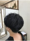 ネイビーカラーマニッシュショートダブルバング小顔黒髪マッシュ