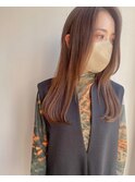 ロングレイヤーにベージュカラー
