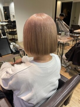 エヌプラス(N+) ミルクティーベージュ　ハイトーン