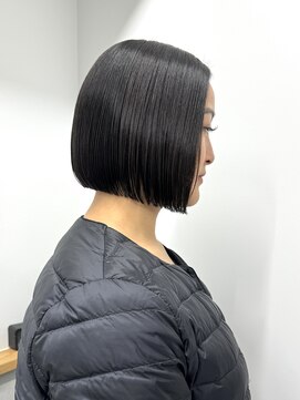 ラフ 新宿(Laff) 新宿 前下がりボブ 切りっぱなしボブ ショートボブ 縮毛矯正