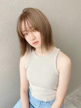 シーク 天神(SEEK) 【SEEK yuri】ベージュカラー