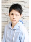 爽やかアップバングの大人ベリーショート