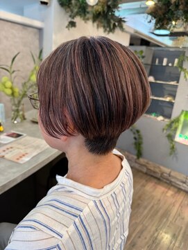 ヴィサージュバスク(VISAGE ba.s.k) 白髪を生かした白髪ぼかしカラー☆