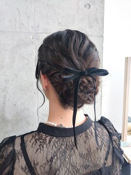 ディーエックス ウエスト(Dxxxx WEST) シニヨン