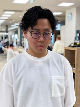 シャルムバイケンジ(Charm.by KENJE) ツイストスパイラル波巻きシャドウパーマ無造作銀座メンズパーマ