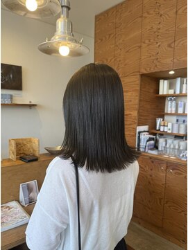 リリーアンドコー(LILY&CO.) オリーブグレージュ