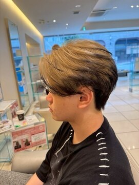 モードケイズ エミュー(MODE K's eau) ツイストスパイラル　ニュアンスパーマ　センターパート
