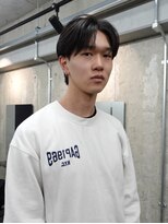 オルカ(ORCA)&nbsp;センターパート　ニュアンスパーマ　毛流れ　メンズ　南川聖華