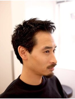 パストアンドニュー(past and new)の写真/ON/OFFを自在に操る大人カジュアル。骨格を見極めるカットで、伸びても崩れない再現性を