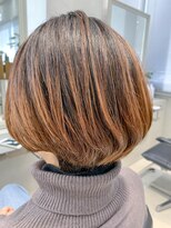 テトヘアー(teto hair) ショートボブ、バレイヤージュ、グラデーションカラー