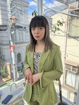 ジーナ オモテサンドウ(XENA) 【MIKU】フルバング×ぱつっとカット