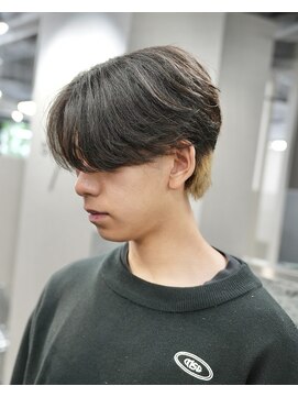 スラッシュ(SLASH) 曲がる縮毛矯正/センターパート/カルマパーマ／ウルフ/姫路