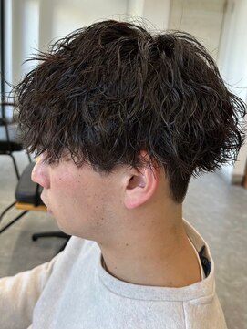 フゥ 宇都宮(FeU) 波巻きスパイラルパーマツイストパーマメンズマッシュパーマ