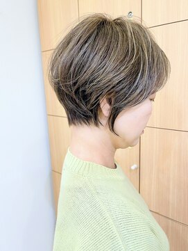 モリオ フロム ロンドン 成増店 【morio成増 セリザワ】くびれショート ハイライトカラー