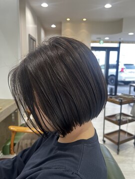 ヘアーアンドビューティー ザ ビー(Hair & Beauty the B) ◎前下がりボブ / 耳かけボブ /