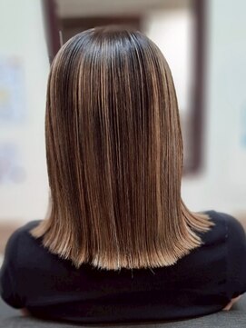 マノ マノ(Mano Mano) ハイライトカラー