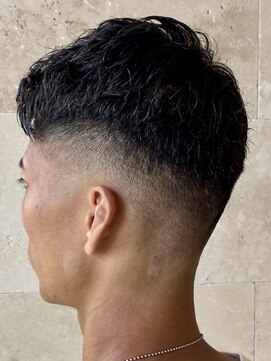 ヒロギンザ 難波店(HIRO GINZA) スキンフェードアップバング