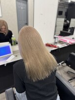 プライズ 所沢プロぺ通り店(prize)&nbsp;ホワイトミルクティーベージュケアブリーチ韓国風レイヤー所沢