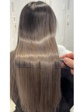 リアン(Lien) グレージュカラー