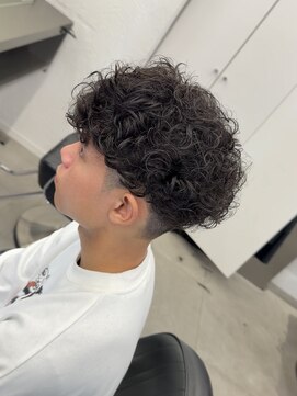 グルーマーズトウキョウ(GROOMER/S TOKYO) men's/メンズ/フェード/バーバー/メンズパーマ/スペインカール