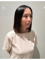モザミグランディール(MOZAMI Grandir)&nbsp;自然なツヤと柔らかな動きが魅力の上品ミディアムスタイル