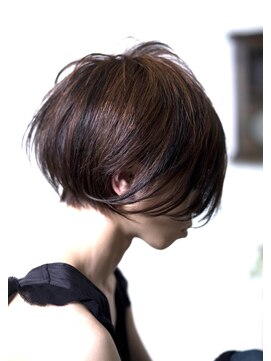 ブルー ヘアーメイク(Blue Hair Make) ショート&ボブ