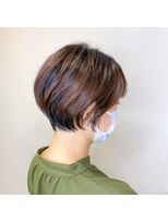 ロンド ブランシュ 錦糸町北口(Lond blanche)&nbsp;【北山謙三】コンパクト丸みショートボブ　オリーブグレー