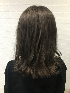 えほん美容室 ブリーチONカラー♪オリーブグレージュカラー★