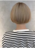 ミニボブ×ホワイトベージュ
