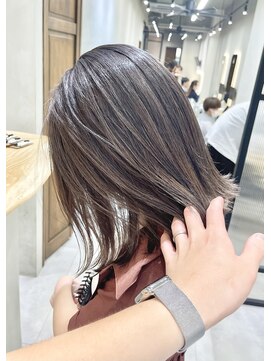 フェリア 松山(Feria) 【Feria松山】白石のシャドールーツ☆