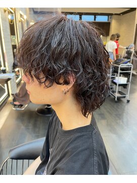 アッシュ 下丸子店(Ash) 波巻きスパイラルパーマ マッシュウルフ ウルフパーマ メンズ