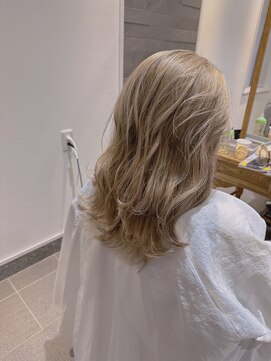 フィアレスドットイチニナナ(FearLess.127) ハイトーンミルクティーベージュ