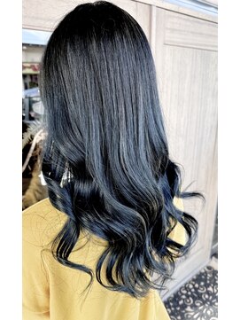 トリニティ(trinity) 透明感ブリーチ　ブルーアッシュ　艶髪【豊見城】