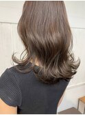 ミディアムレイヤー艶髪/くびれヘア