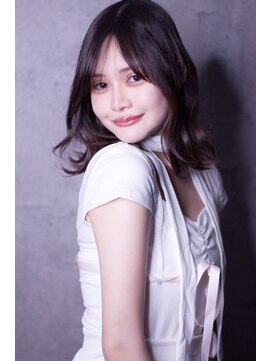 シュバルツ(schwarz) 「韓国風」顔回りレイヤー×ワンレングス