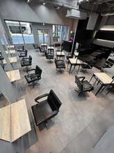 ◆カフェにいるような落ち着いた店内◆