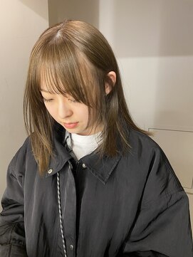 サンプラス(san+) 【マユコ】顔まわりカットアッシュベージュミディアムレイヤー