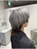 メンズウルフシルバーアッシュインナーカラー成増
