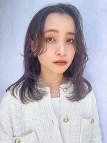 ローランド(Rowland)&nbsp;ミディアム☆レイヤー☆顔周りレイヤー☆アッシュカラー