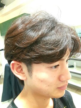 フュゼ(fusee) センターパートパーマ