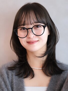 ガーデンヨコハマエスト(GARDEN YOKOHAMA est) 似合わせカット　ダークアッシュ　ミディアムレイヤーカット