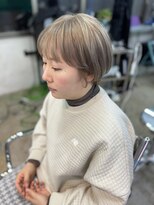 コム(COM) ハイトーンショート