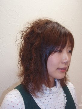 美容室サラ(SALA) 重軽バランスの春のパーマスタイル♪