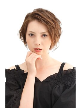 アヴソリューク(Absoluk) ショートウェーブ。