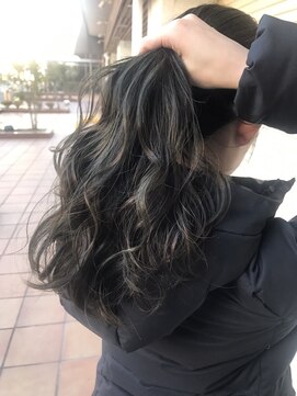 リゴッツ ドゥア プトゥリ(Regottz dua putri) ハイライトカラー*グレージュカラー*オリーブグレージュ